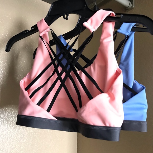 ‼️LOWEST‼️ Strappy Cross Back Sports Bra - Picture 6 of 7